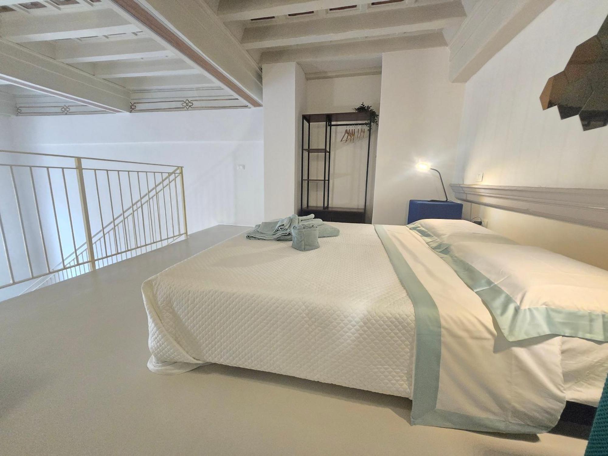 Fabroniana Apartment Elegant Pistoia Bagian luar foto